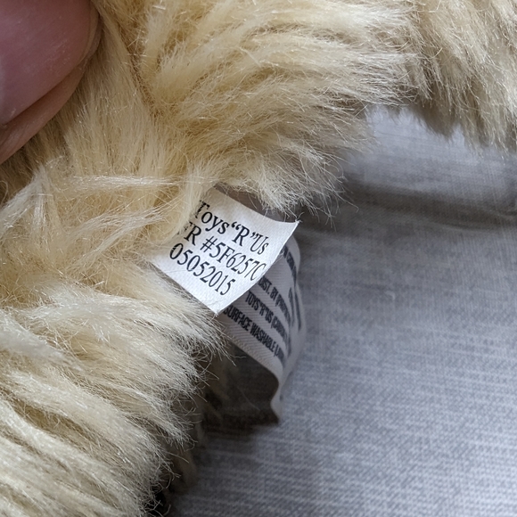 2015 FAO Schwarz Toys R Us Golden Retriever Dog Sitting Plush Toy Medium 12” - Picture 12 of 16